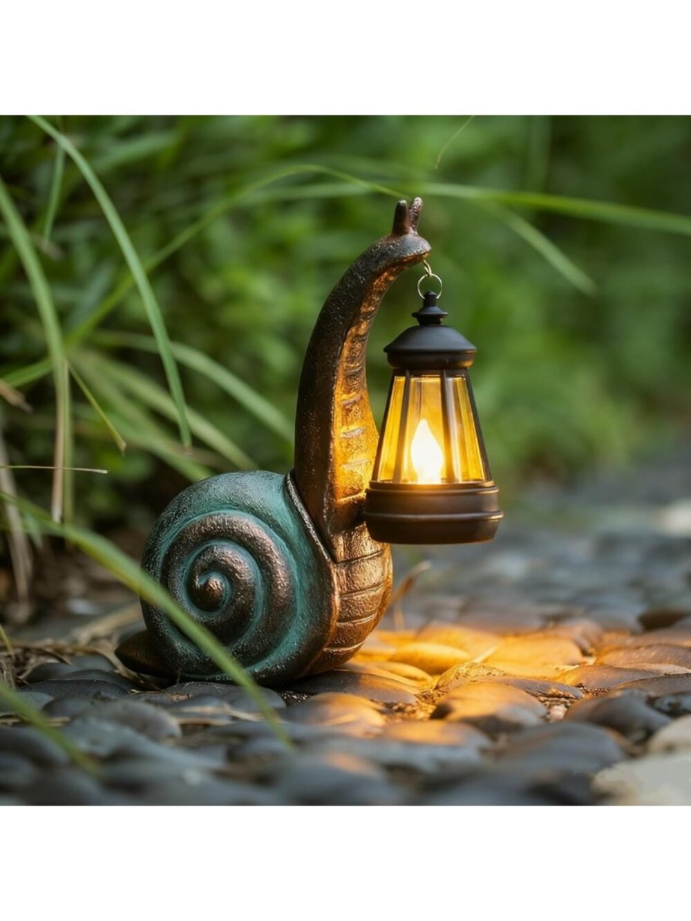 Solar Garden Snail Statue - Cute Lawn Decor for Patio, Balcony & Yard - Gift for